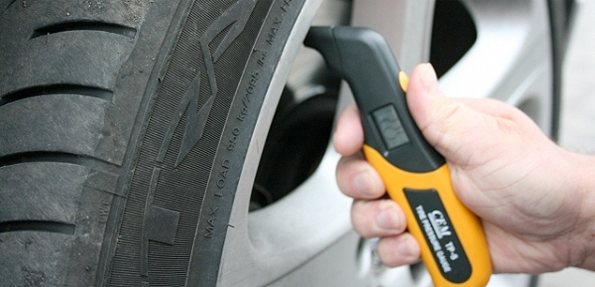 Pomiar ciśnienia w kołach systemem TPMS