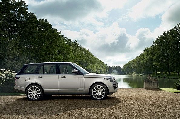 Range Rover na cichych oponach Dunlop SP QuattroMaxx